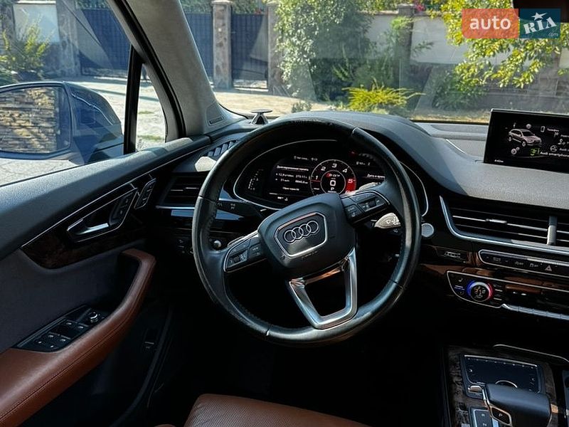 Внедорожник / Кроссовер Audi Q7 2017 в Киеве