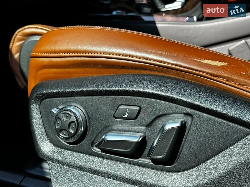 Внедорожник / Кроссовер Audi Q7 2017 в Киеве