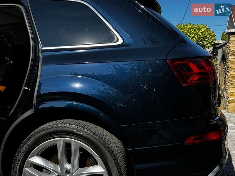 Внедорожник / Кроссовер Audi Q7 2017 в Киеве