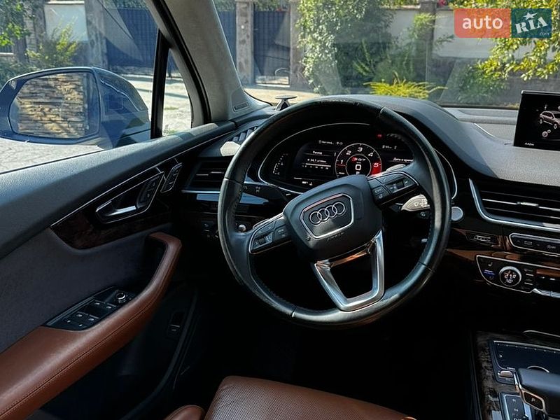 Внедорожник / Кроссовер Audi Q7 2017 в Киеве