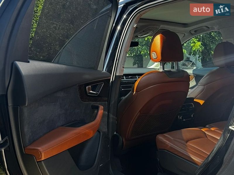 Внедорожник / Кроссовер Audi Q7 2017 в Киеве