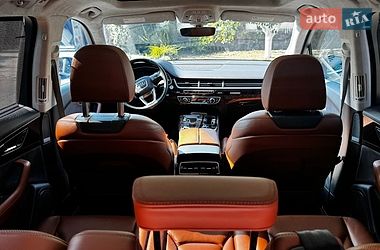 Внедорожник / Кроссовер Audi Q7 2017 в Киеве