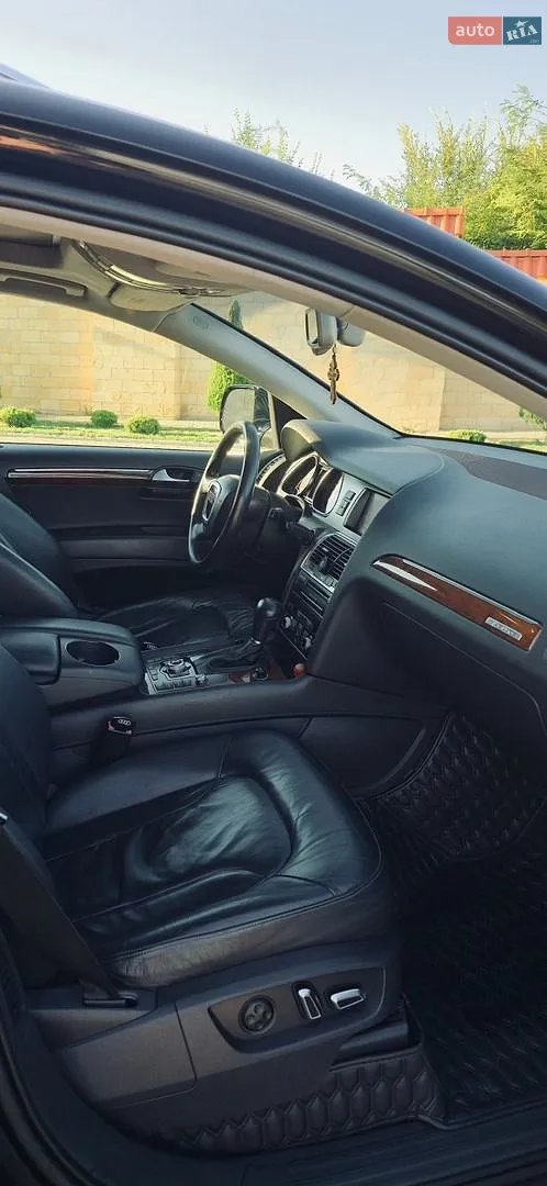 2010 Audi Q7 - мініатюра 20