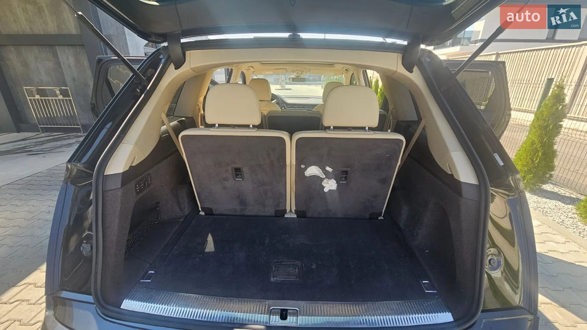Audi Q7 2018 VIN WA1LAAF79KD009967 фото оголошення 23 з 43