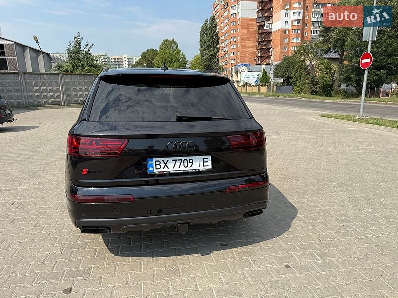 Внедорожник / Кроссовер Audi Q7 2018 в Хмельницком