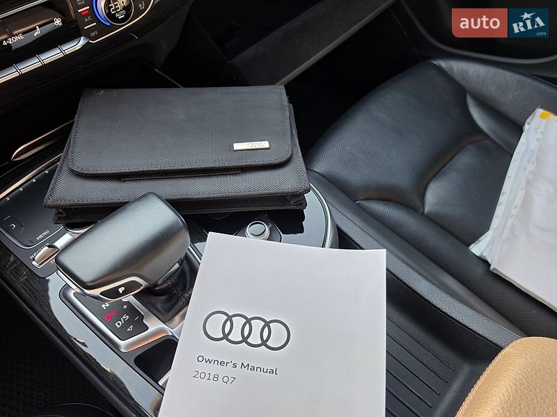 Внедорожник / Кроссовер Audi Q7 2017 в Киеве