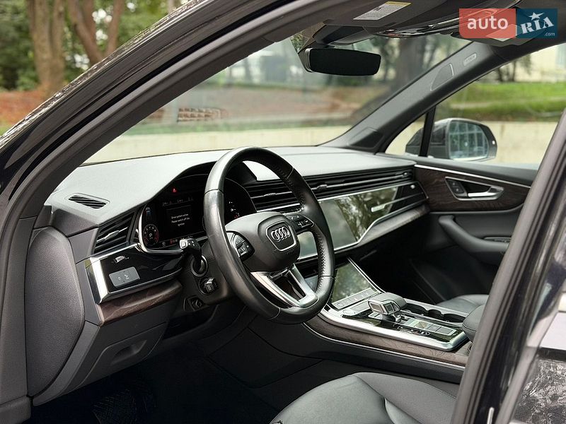 Внедорожник / Кроссовер Audi Q7 2020 в Тернополе