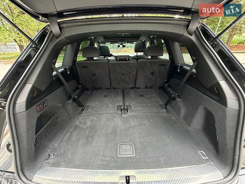 Внедорожник / Кроссовер Audi Q7 2020 в Тернополе