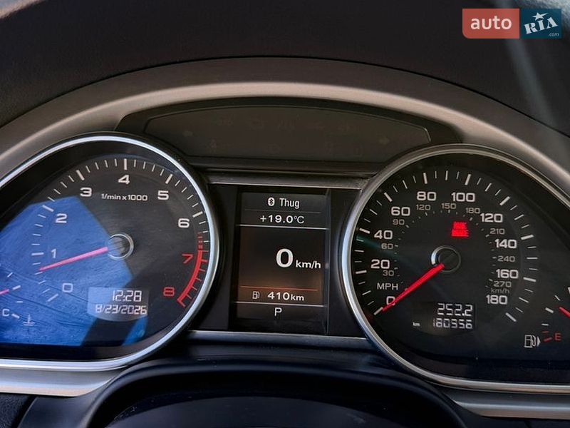Позашляховик / Кросовер Audi Q7 2011 в Чернівцях
