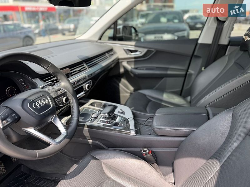 Внедорожник / Кроссовер Audi Q7 2018 в Львове
