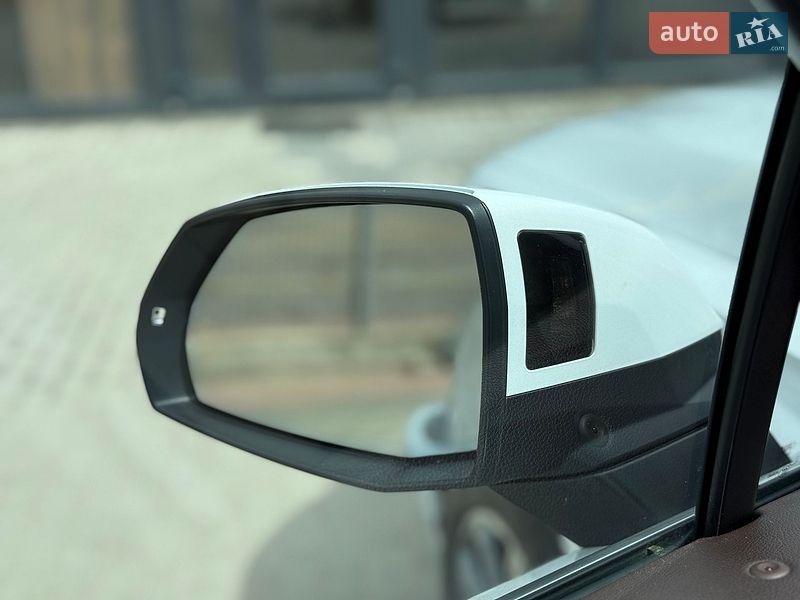 Позашляховик / Кросовер Audi Q7 2017 в Львові