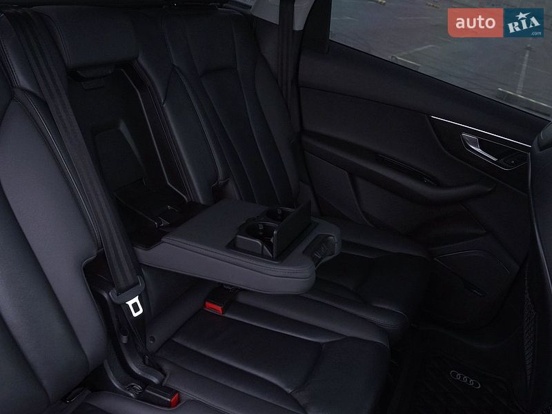 Позашляховик / Кросовер Audi Q7 2019 в Львові фото 23 Позашляховик / Кросовер Audi Q7 2019 в Львові