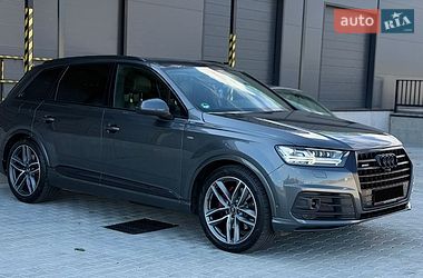 Позашляховик / Кросовер Audi Q7 2016 в Мукачевому