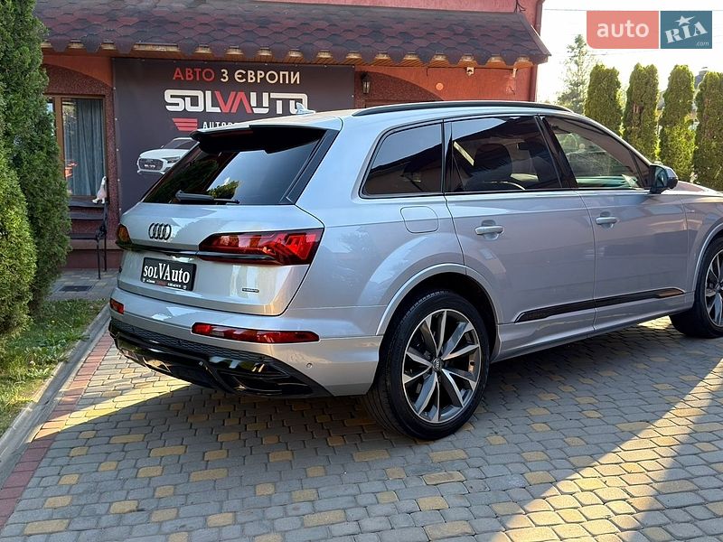 Внедорожник / Кроссовер Audi Q7 2020 в Сваляве