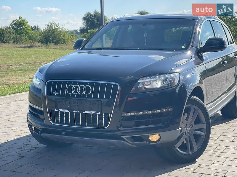 Позашляховик / Кросовер Audi Q7 2011 в Рівному