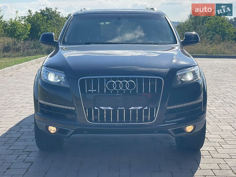 Позашляховик / Кросовер Audi Q7 2011 в Рівному