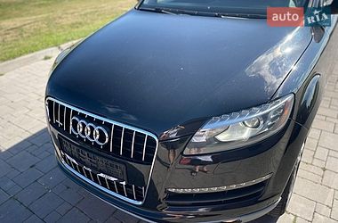 Позашляховик / Кросовер Audi Q7 2011 в Рівному