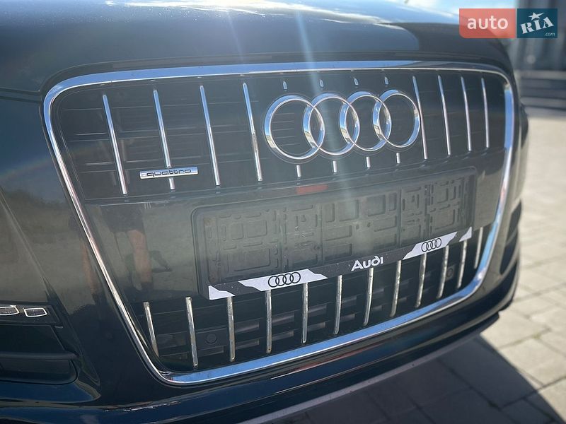 Позашляховик / Кросовер Audi Q7 2011 в Рівному
