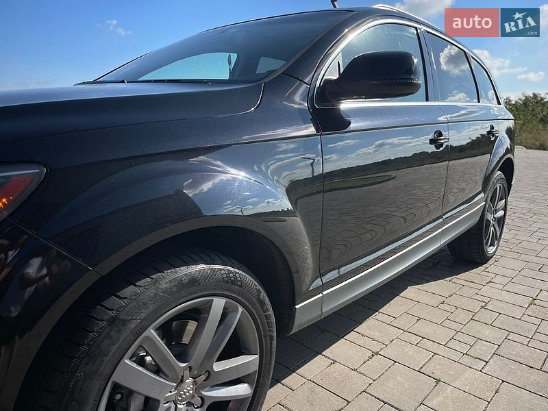 Позашляховик / Кросовер Audi Q7 2011 в Рівному