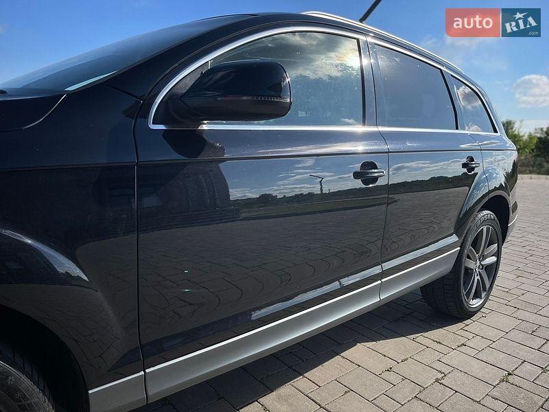 Позашляховик / Кросовер Audi Q7 2011 в Рівному