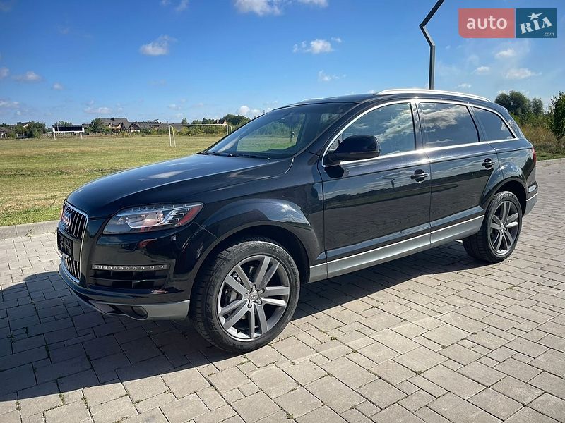 Позашляховик / Кросовер Audi Q7 2011 в Рівному