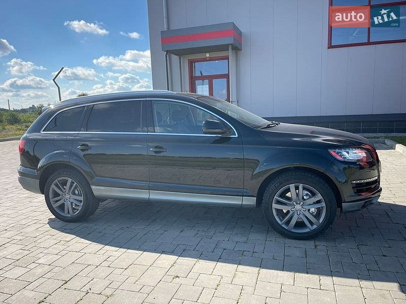 Позашляховик / Кросовер Audi Q7 2011 в Рівному