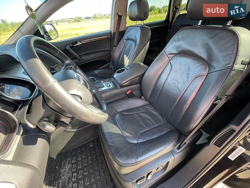 Позашляховик / Кросовер Audi Q7 2011 в Рівному