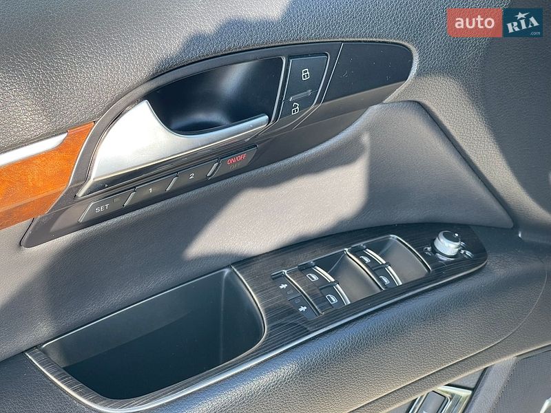 Позашляховик / Кросовер Audi Q7 2011 в Рівному