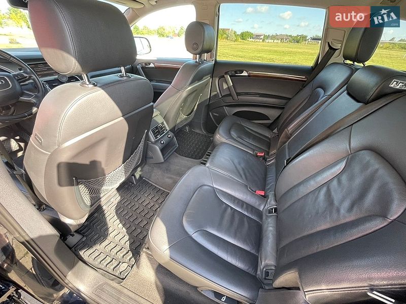 Позашляховик / Кросовер Audi Q7 2011 в Рівному
