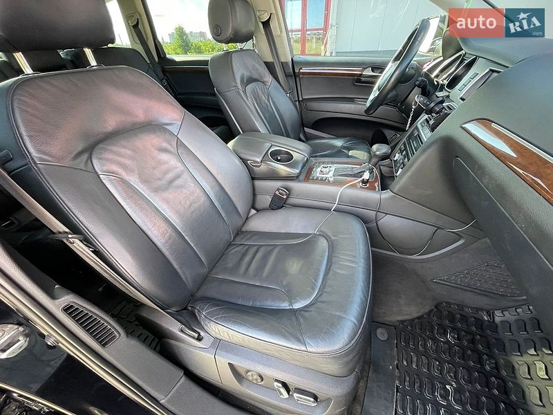 Позашляховик / Кросовер Audi Q7 2011 в Рівному
