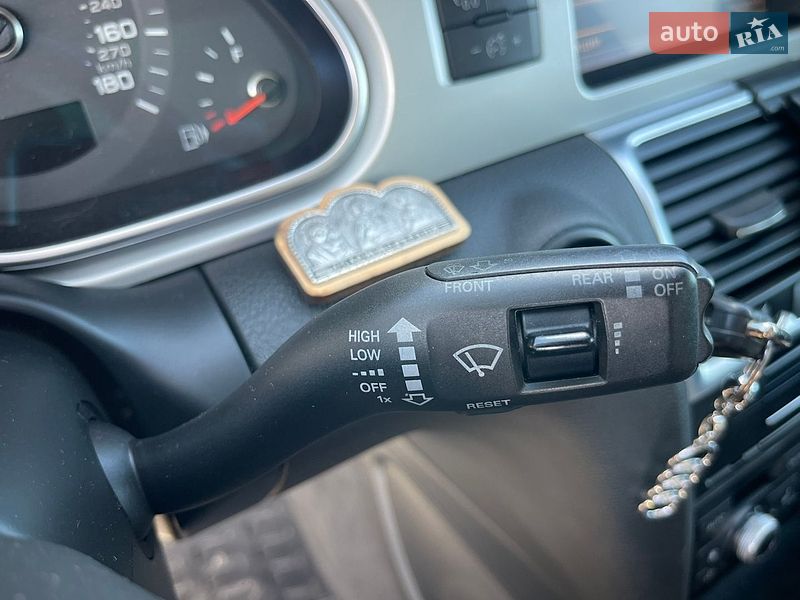 Позашляховик / Кросовер Audi Q7 2011 в Рівному