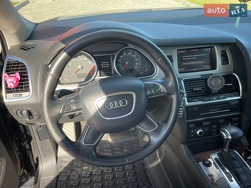 Позашляховик / Кросовер Audi Q7 2011 в Рівному