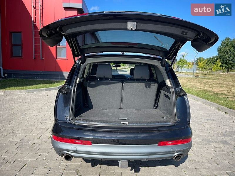 Позашляховик / Кросовер Audi Q7 2011 в Рівному