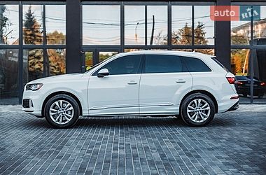 Позашляховик / Кросовер Audi Q7 2019 в Полтаві фото 5 Позашляховик / Кросовер Audi Q7 2019 в Полтаві