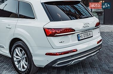 Позашляховик / Кросовер Audi Q7 2019 в Полтаві фото 76 Позашляховик / Кросовер Audi Q7 2019 в Полтаві