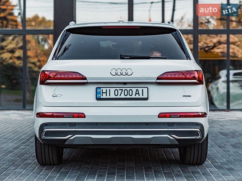 Позашляховик / Кросовер Audi Q7 2019 в Полтаві фото 89 Позашляховик / Кросовер Audi Q7 2019 в Полтаві