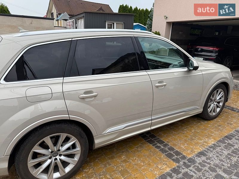 Внедорожник / Кроссовер Audi Q7 2020 в Львове
