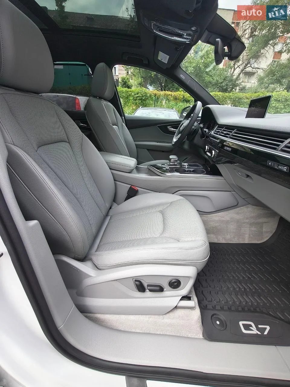 2019 Audi Q7 - мініатюра 16