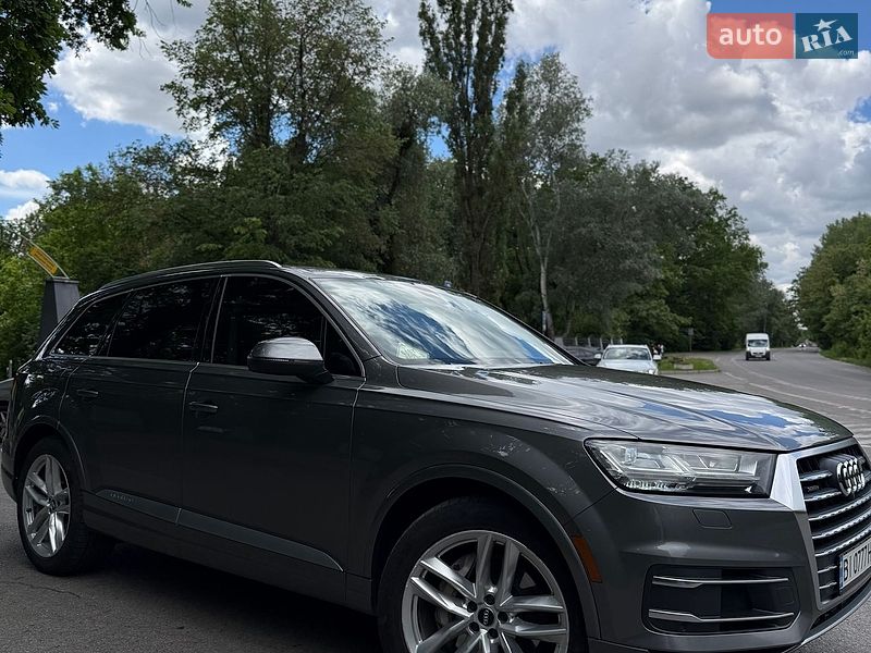 Позашляховик / Кросовер Audi Q7 2016 в Полтаві
