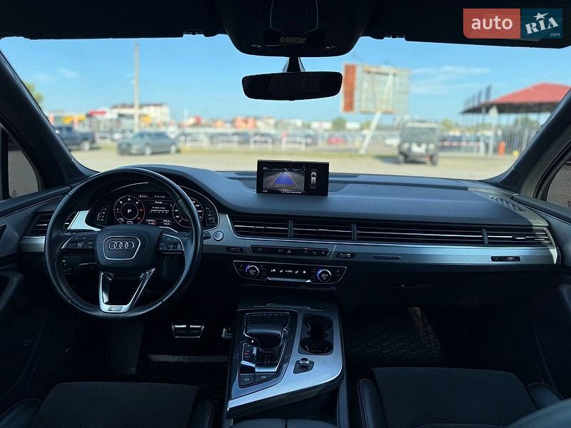 Позашляховик / Кросовер Audi Q7 2016 в Києві