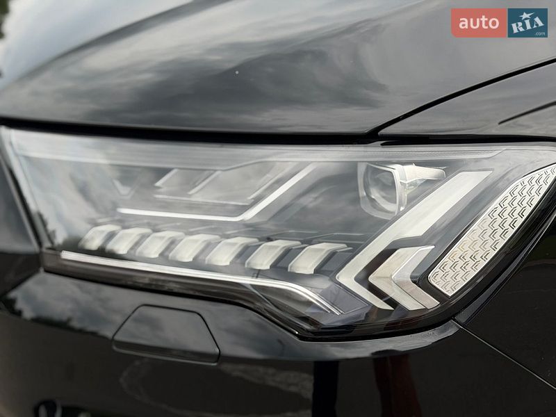Позашляховик / Кросовер Audi Q7 2023 в Києві
