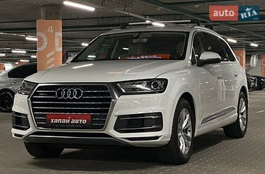 Позашляховик / Кросовер Audi Q7 2016 в Києві