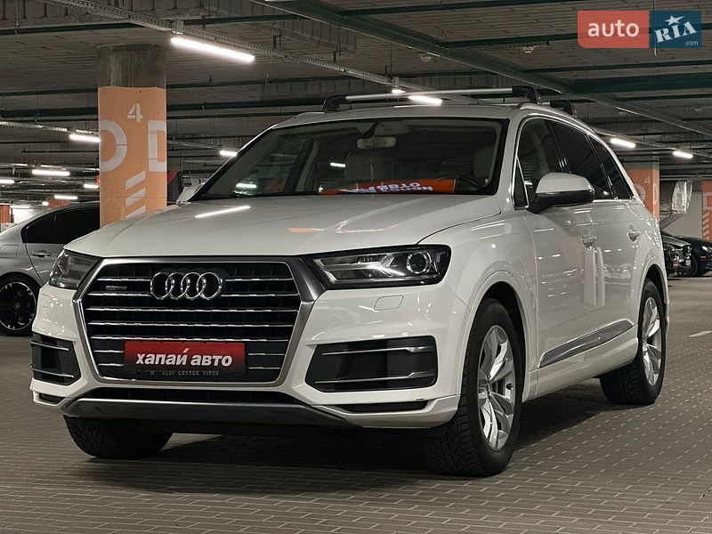 Позашляховик / Кросовер Audi Q7 2016 в Києві