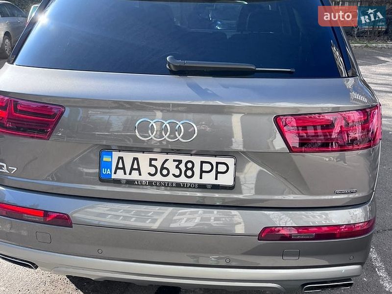 Внедорожник / Кроссовер Audi Q7 2016 в Одессе