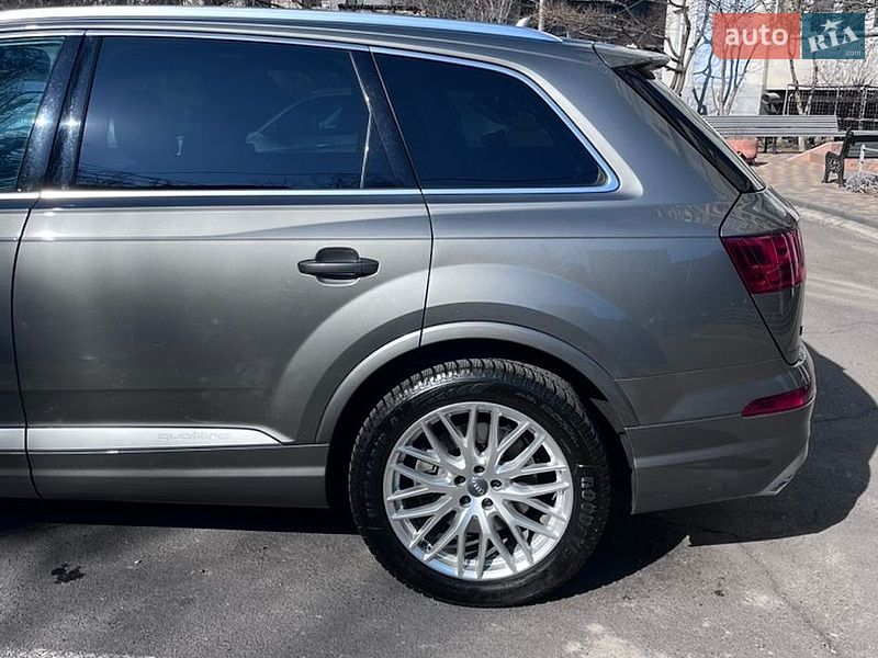 Внедорожник / Кроссовер Audi Q7 2016 в Одессе