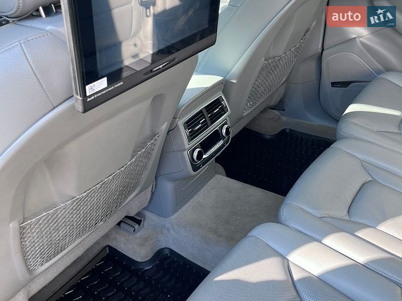 Внедорожник / Кроссовер Audi Q7 2016 в Одессе