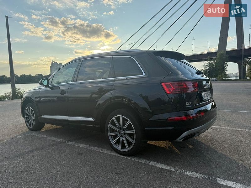 Внедорожник / Кроссовер Audi Q7 2018 в Киеве