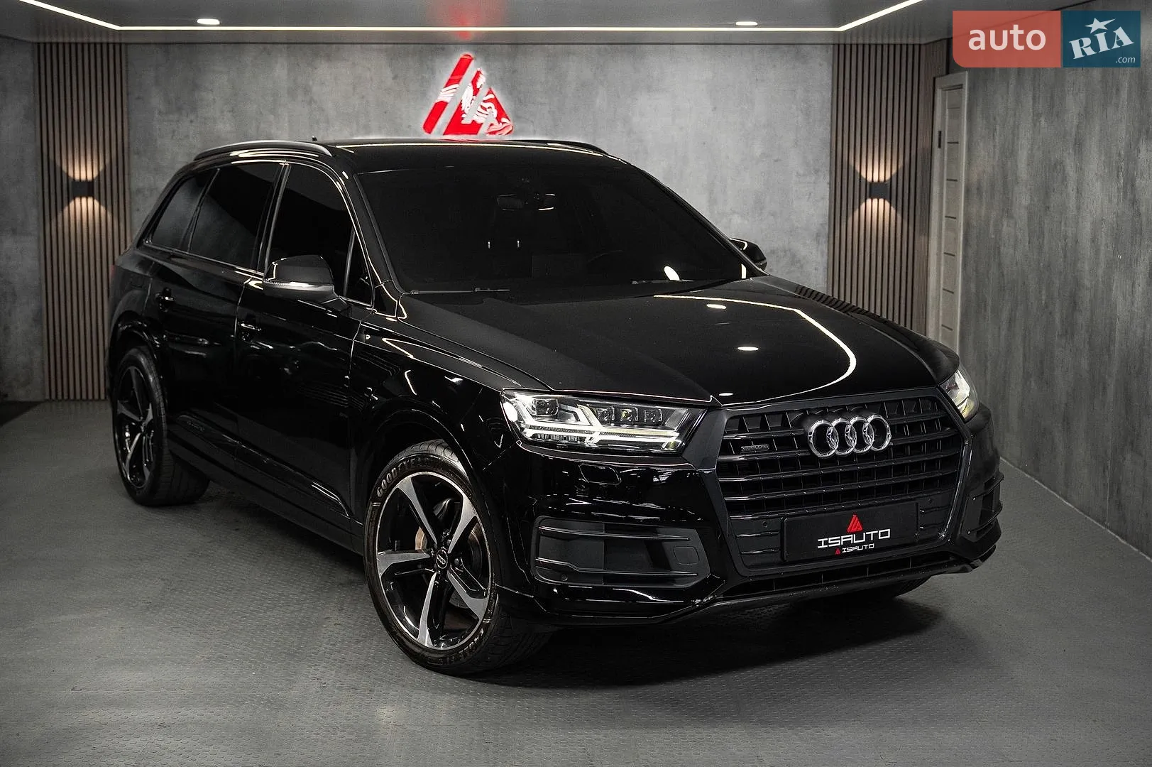 2018 Audi Q7 - фото 1