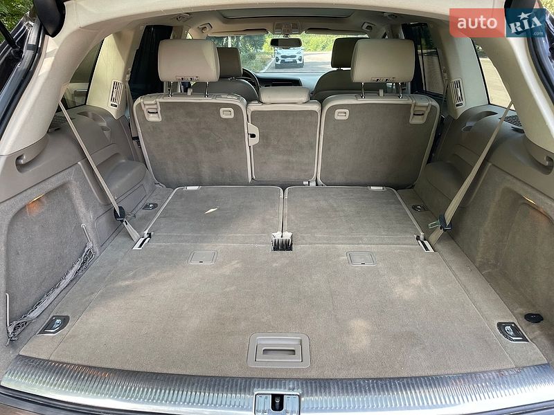 Позашляховик / Кросовер Audi Q7 2011 в Житомирі