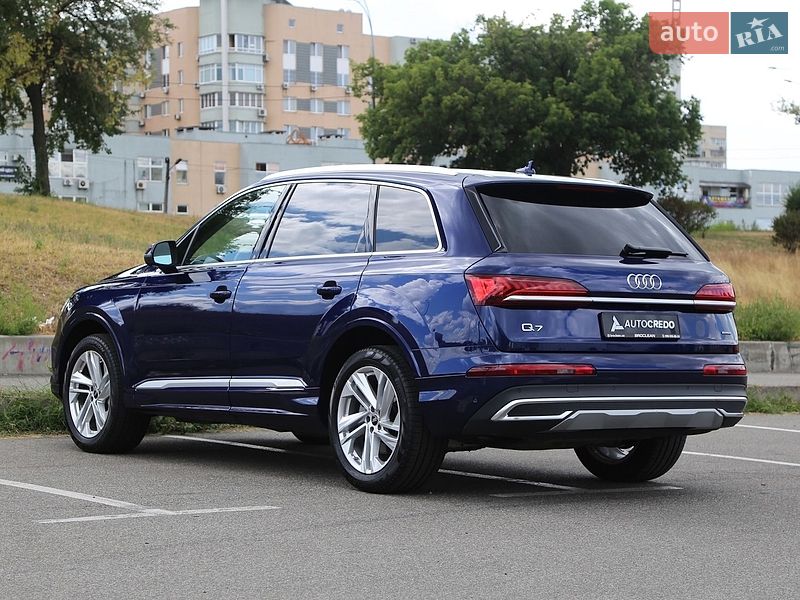 Внедорожник / Кроссовер Audi Q7 2023 в Киеве фото 5 Внедорожник / Кроссовер Audi Q7 2023 в Киеве